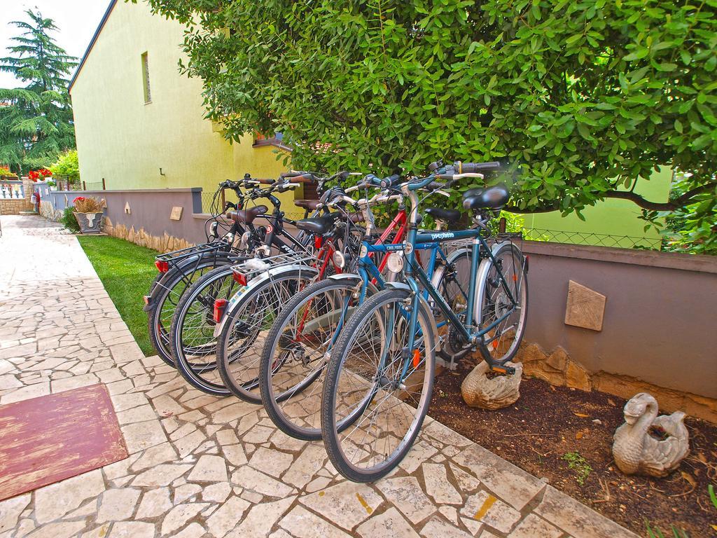 Apartments Denis 19 Fažana Buitenkant foto
