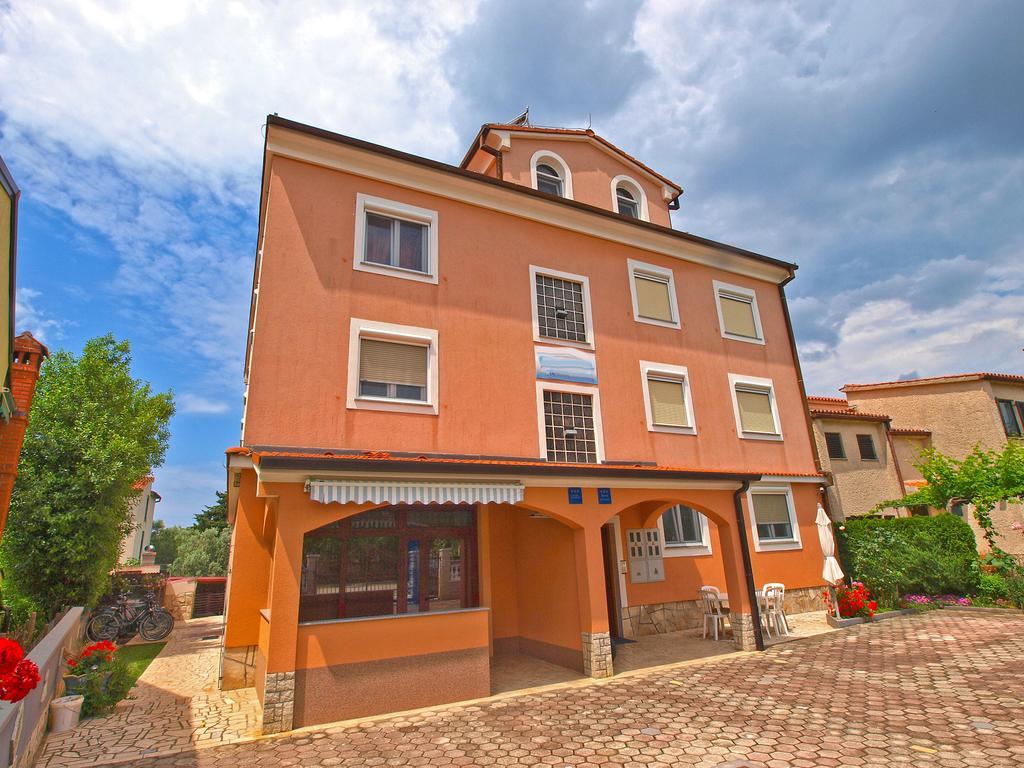 Apartments Denis 19 Fažana Buitenkant foto